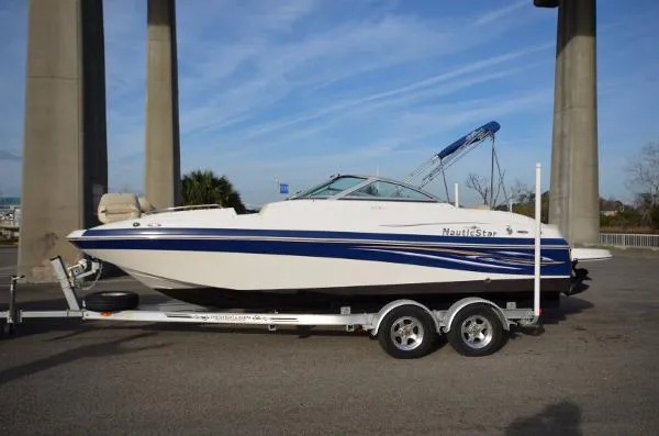 Slide: The Image of NauticStar 232DC Sport Deck 2011 - 0