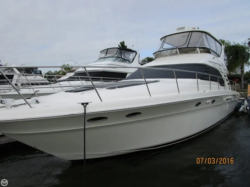 Slide: The Image of Sea Ray 560 DB (Sedan Bridge) 1998 - 1