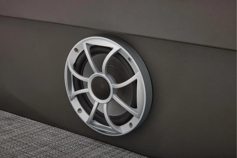 Slide: The Image of Sun Tracker SportFish 22 XP3 2026 - 50