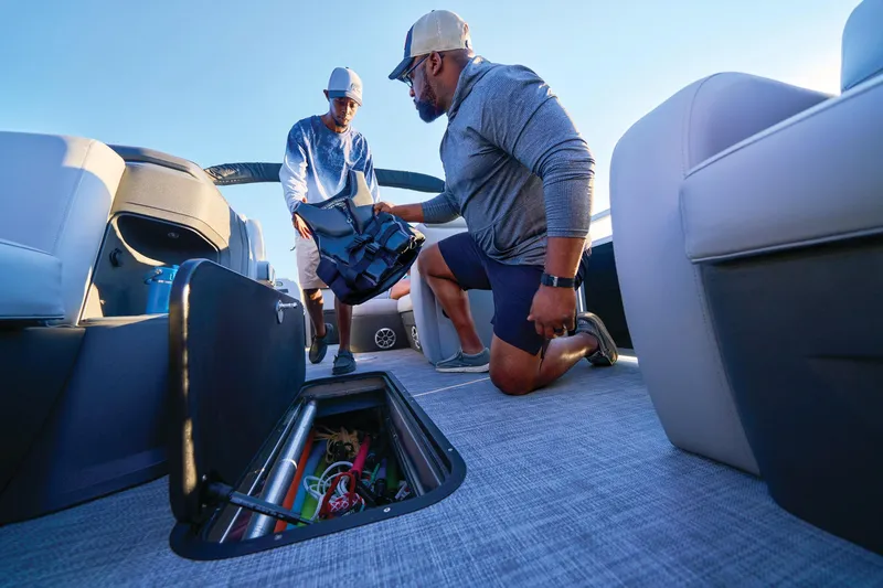 Slide: The Image of Sun Tracker SportFish 22 XP3 2026 - 8