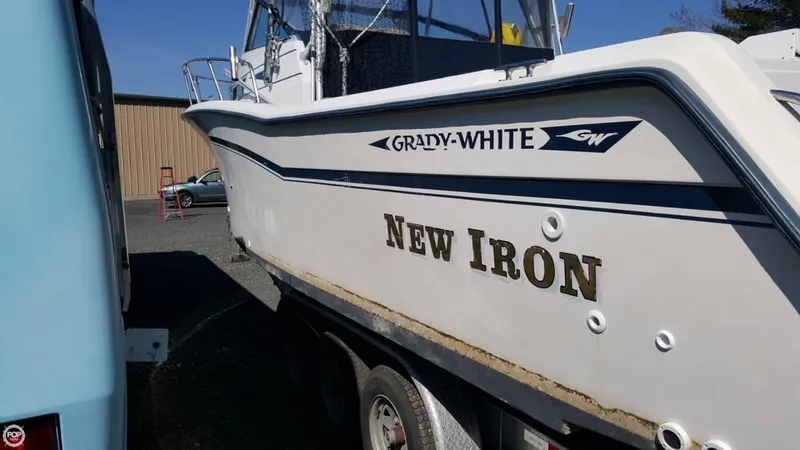 Slide: The Image of Grady-White 280 Marlin 1990 - 8