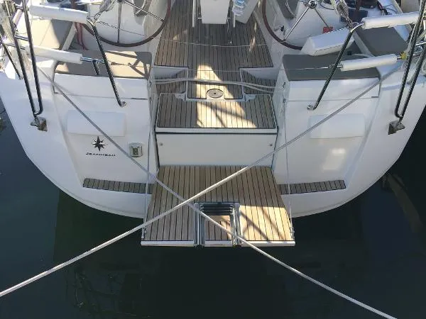 Slide: The Image of Jeanneau Sun Odyssey 409 2012 - 10