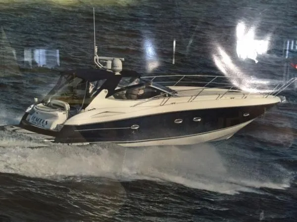 Slide: The Image of Sunseeker Portofino Express 2004 - 8