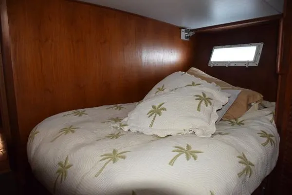 Slide: The Image of Chris-Craft Roamer 68 plus cockpit 1977 - 8