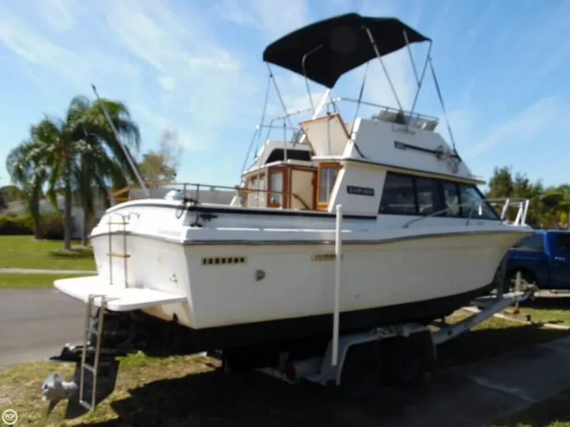 Slide: The Image of Carver Yachts Santa Cruz 2667 1985 - 4