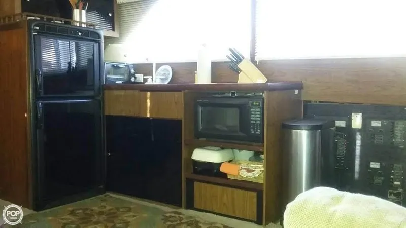 Slide: The Image of Chris-Craft 350 Catalina 1974 - 8