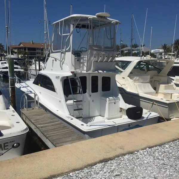 Slide: The Image of Luhrs 320 Convertible Diesel 1997 - 0