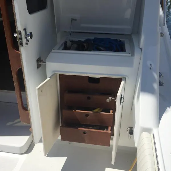 Slide: The Image of Luhrs 320 Convertible Diesel 1997 - 11