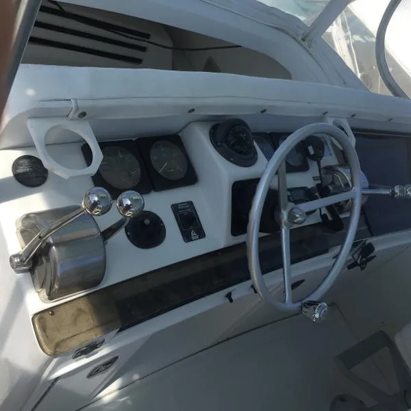 Slide: The Image of Luhrs 320 Convertible Diesel 1997 - 6