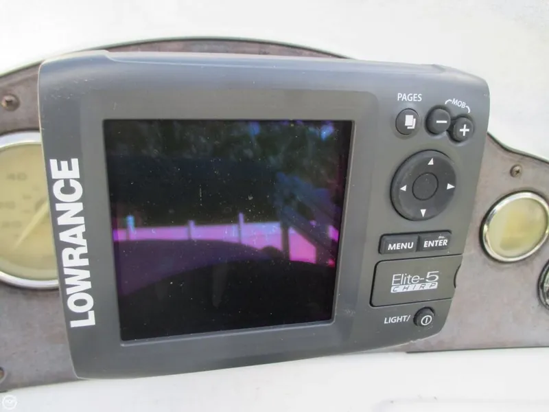 Slide: The Image of Hurricane 226RE Fun Deck Fishing 2006 - 6