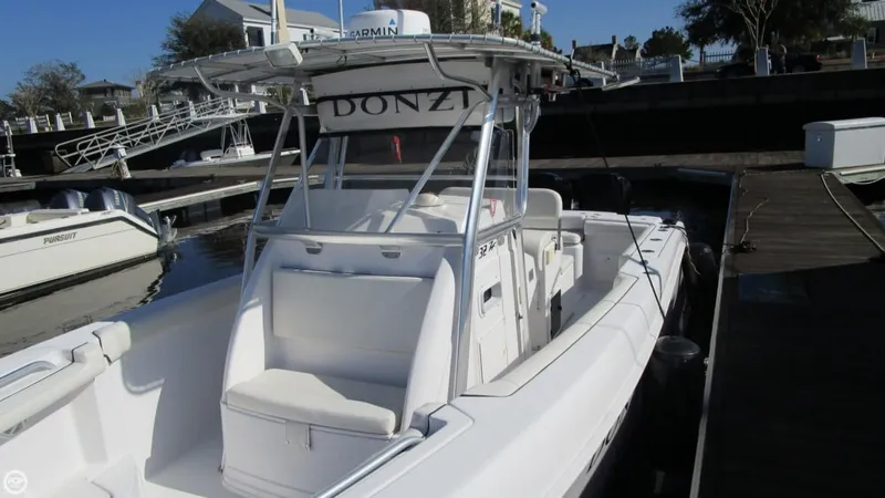 Slide: The Image of Donzi 32 ZF 2003 - 3