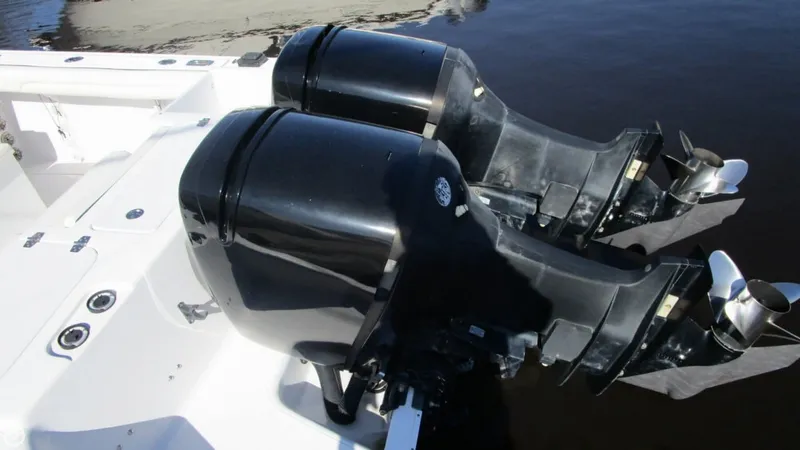 Slide: The Image of Donzi 32 ZF 2003 - 5