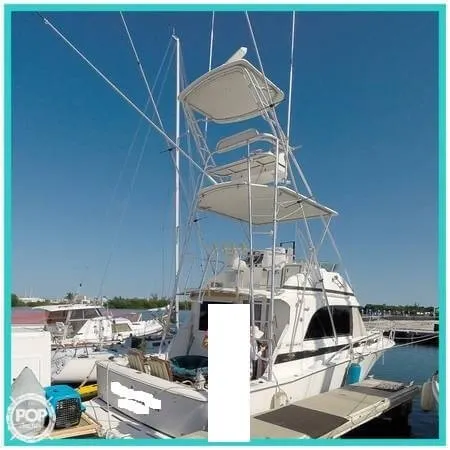 Slide: The Image of Bertram 33 Flybridge Cruiser 1990 - 3