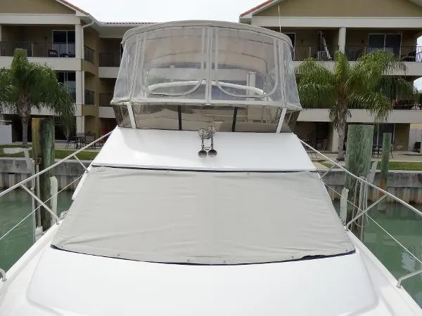 Slide: The Image of Silverton 330 Sport Bridge 2000 - 10