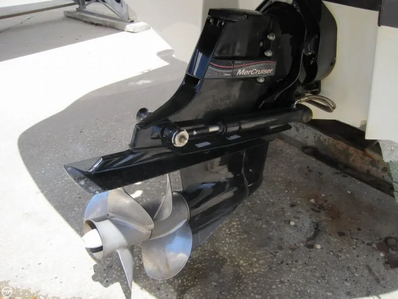Slide: The Image of Sea Ray 220 Sundeck 2006 - 4