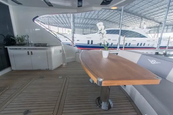 Slide: The Image of Marquis 630 Sport Yacht 2013 - 8
