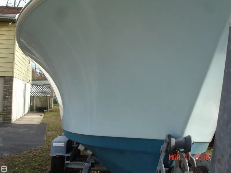 Slide: The Image of Sailfish 218 WAC - Walk Around Cuddy 2006 - 11