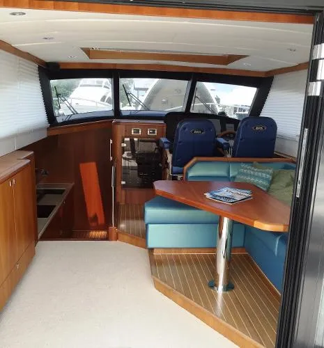 Slide: The Image of Van der Heijden 52 Commuter Deluxe 2014 - 8