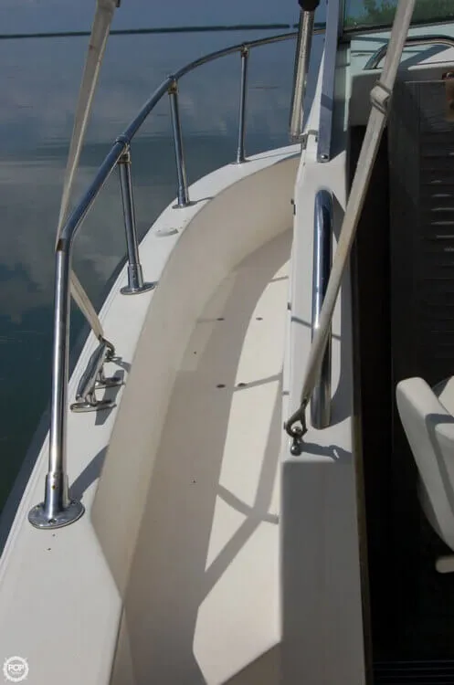 Slide: The Image of Grady-White 228G Seafarer Walk Around Cuddy 1988 - 9