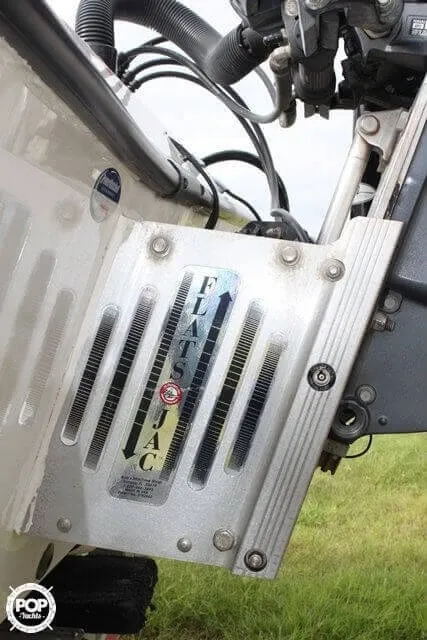 Slide: The Image of Skeeter ZX 24 V 2011 - 9