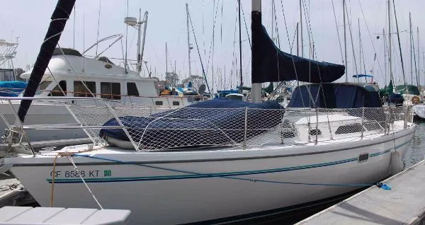 Slide: The Image of Catalina 36 MkII 1997 - 4