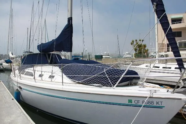 Slide: The Image of Catalina 36 MkII 1997 - 5