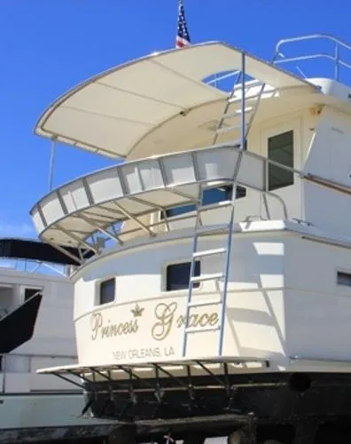 Slide: The Image of Hatteras 70 Motor Yacht 1989 - 0