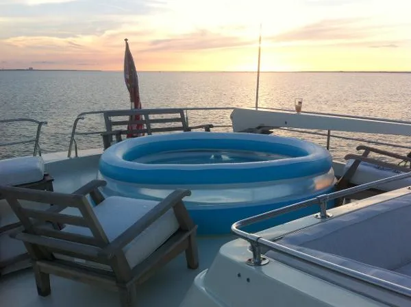 Slide: The Image of Hatteras 70 Motor Yacht 1989 - 10