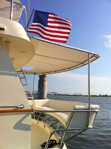 Slide: The Image of Hatteras 70 Motor Yacht 1989 - 2