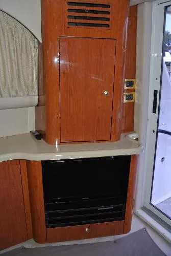 Slide: The Image of Sea Ray 48 Sedan Bridge 1998 - 11