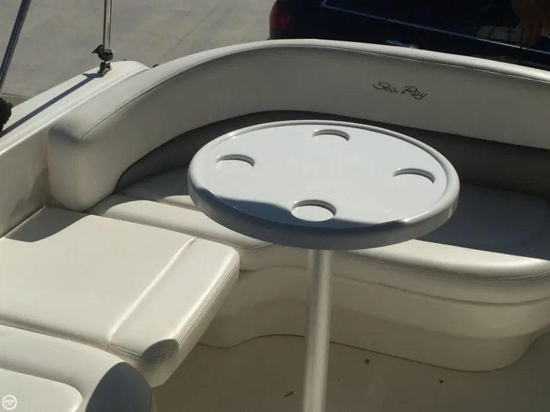 Slide: The Image of Sea Ray 260 Sundancer 2006 - 7