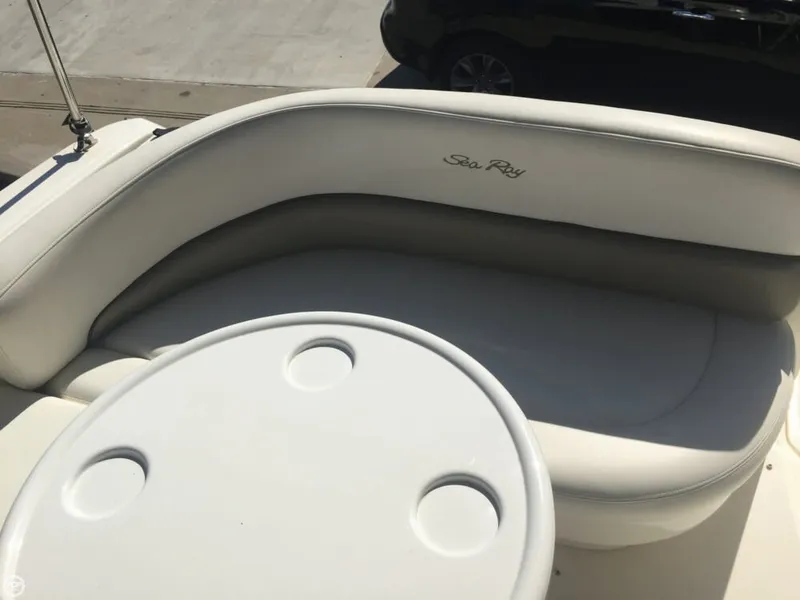 Slide: The Image of Sea Ray 260 Sundancer 2006 - 9