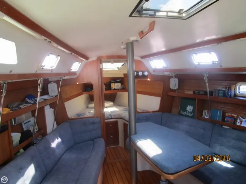 Slide: The Image of Catalina 320 1994 - 1