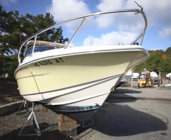 Slide: The Image of Scout 222 dorado 2008 - 1