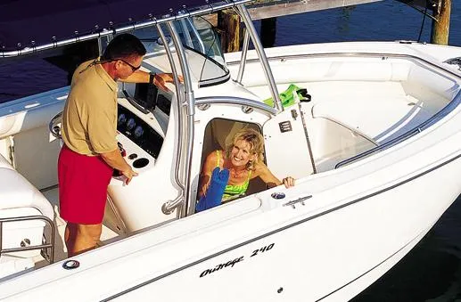 Slide: The Image of Boston Whaler 240 Outrage with Trailer 2005 - 4