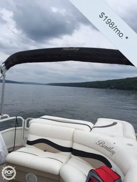 Slide: The Image of Bentley Pontoons Encore 240 Cruise 2010 - 4