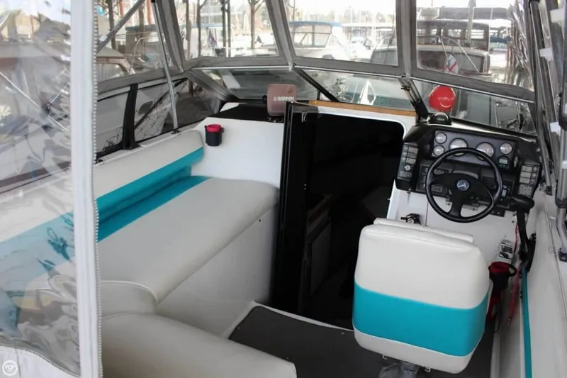 Slide: The Image of Bayliner 2655 Ciera Sunbridge 1993 - 10