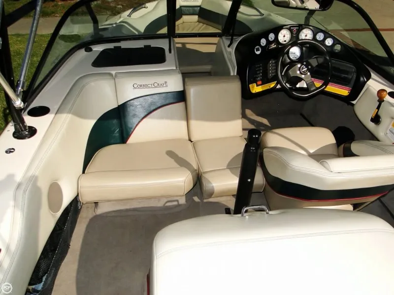 Slide: The Image of Correct Craft Sport Nautique 21 1998 - 11