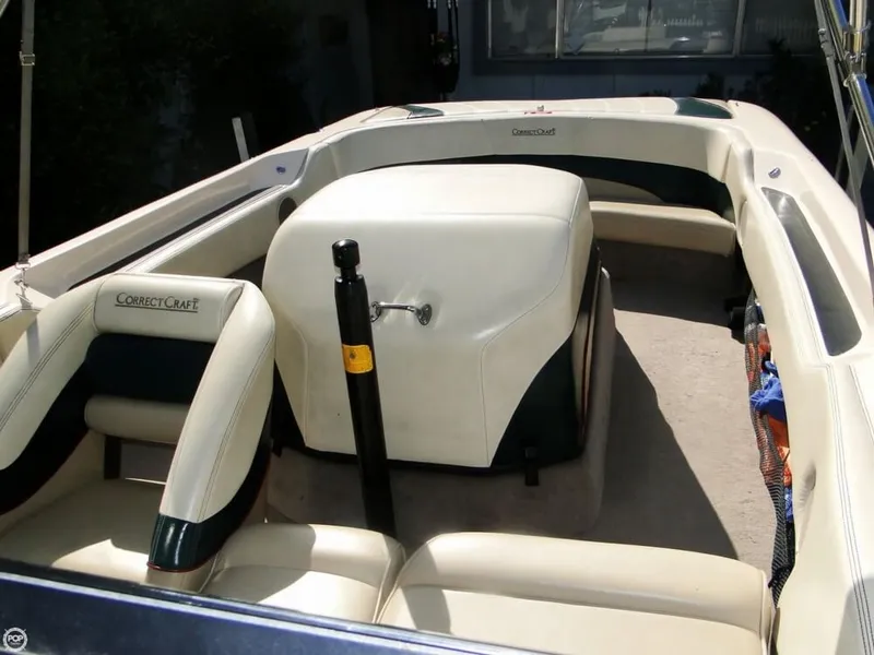 Slide: The Image of Correct Craft Sport Nautique 21 1998 - 8