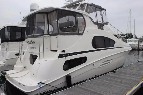 Slide: The Image of Silverton 39 Motor Yacht 2005 - 0