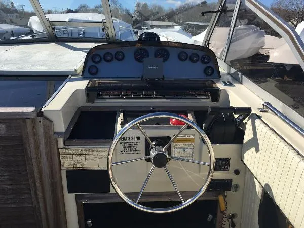 Slide: The Image of Boston Whaler 27 full cabin 1989 - 9