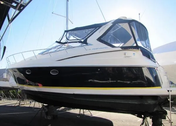 Slide: The Image of Regal 3860 Commodore 2003 - 2