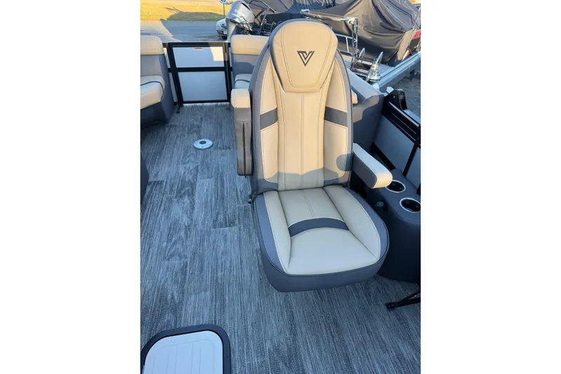Slide: The Image of Luxurious Viaggio x22u 2026 boat seat with sleek design and comfortable upholstery. - 17