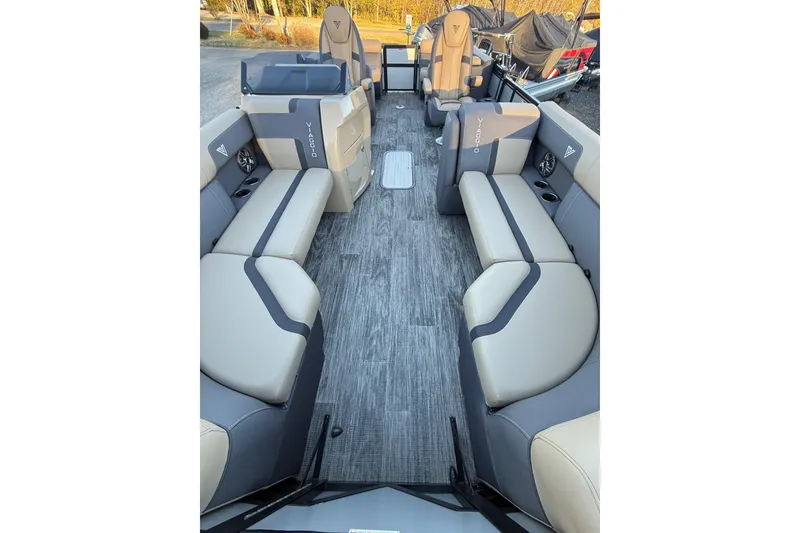 Slide: The Image of Interior of 2026 Viaggio x22u boat with spacious seating and modern design. - 6