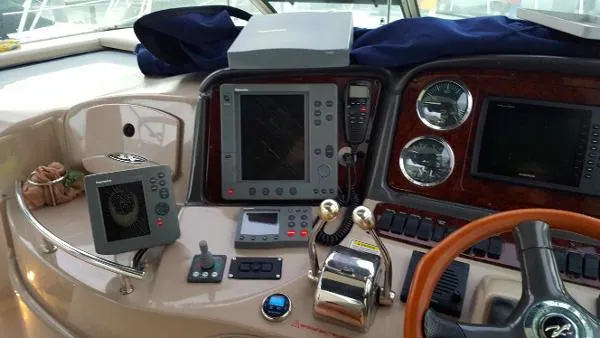Slide: The Image of Sea Ray 420 Sundancer 2003 - 7