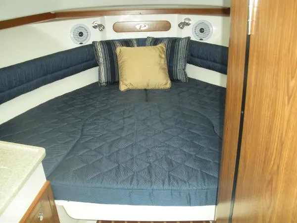 Slide: The Image of Pursuit 315 Offshore 2011 - 10