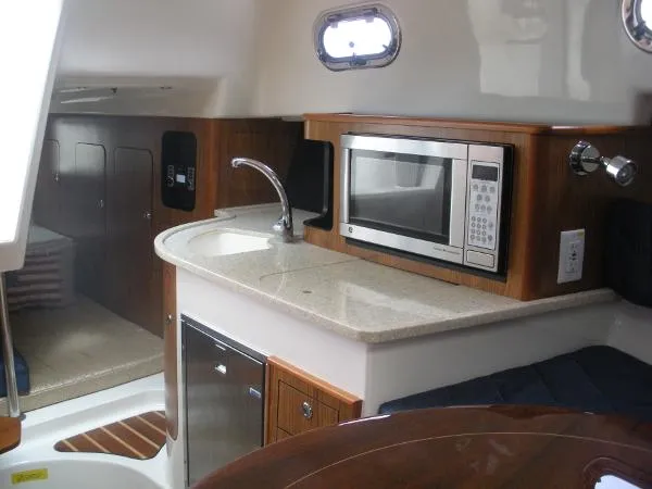 Slide: The Image of Pursuit 315 Offshore 2011 - 2