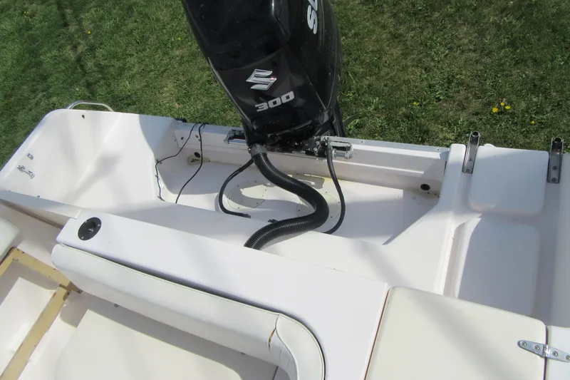 Slide: The Image of 1996 Grady-White Voyager 248 boat with Suzuki 300 outboard motor, viewed from above. - 42