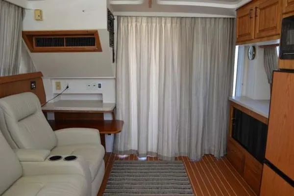 Slide: The Image of Mainship 350/390 1999 - 2