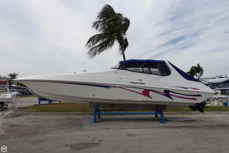 Slide: The Image of Fountain 38 Sport Cruiser 1997 - 1